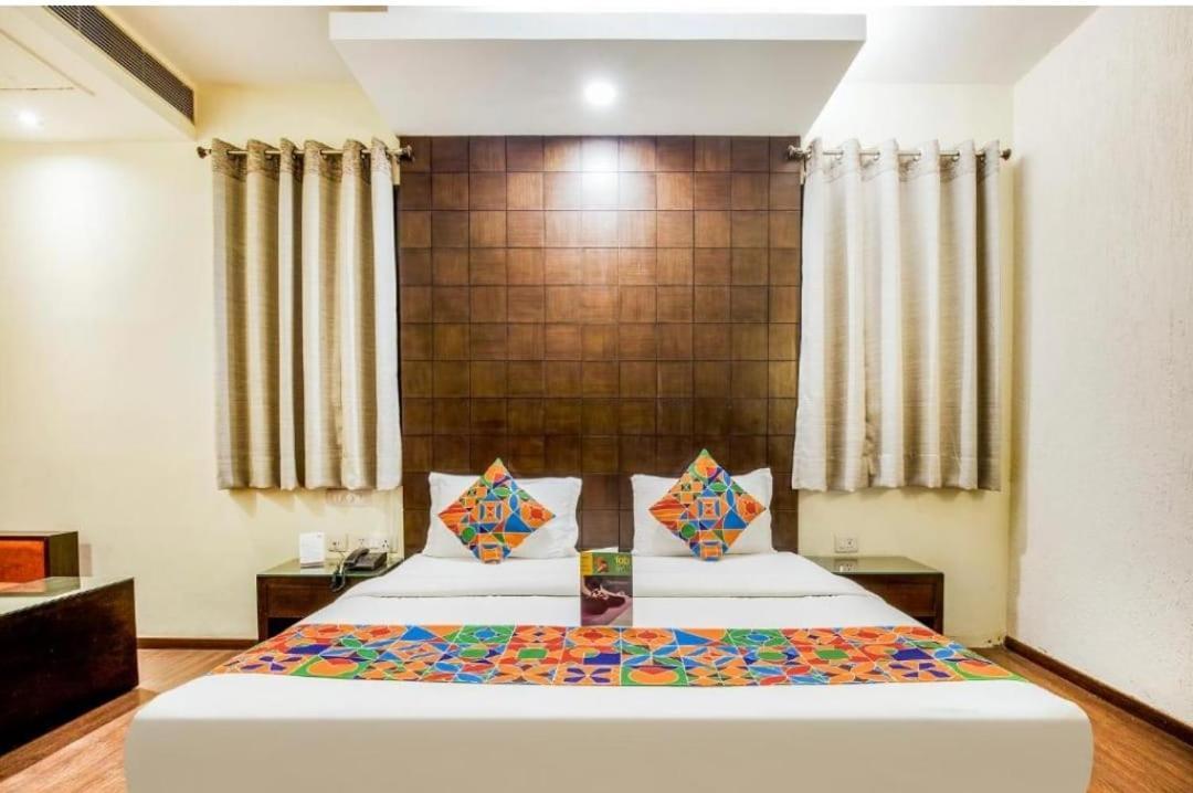 Hotel Max New Delhi Exterior photo